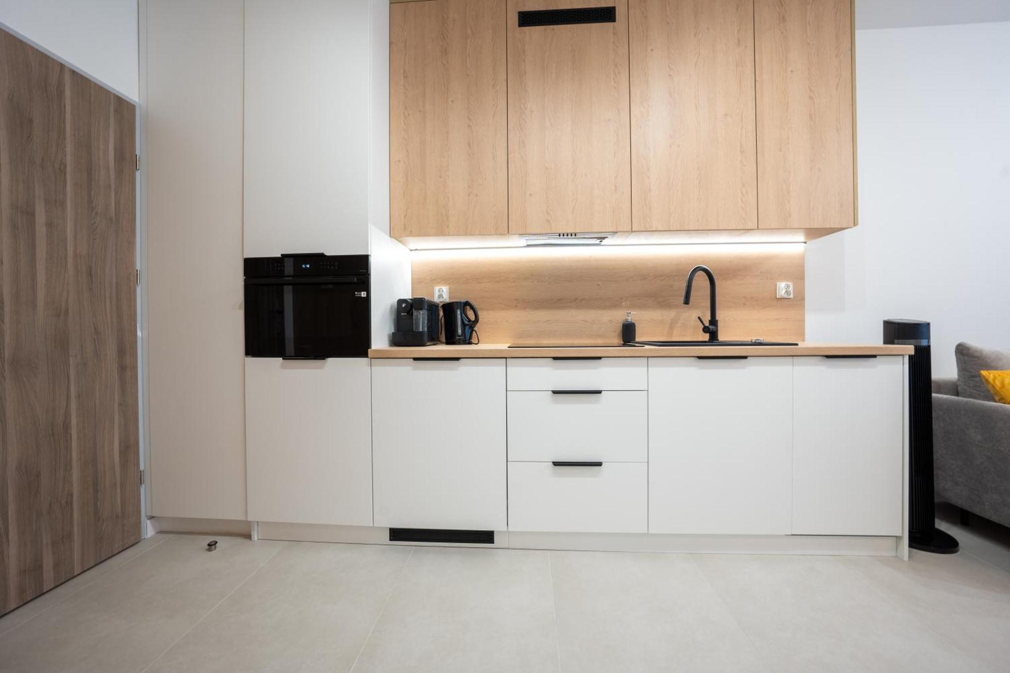 Miodowy Apartament Z Duzym Tarasem W Rewalu, Blisko Morza 外观 照片